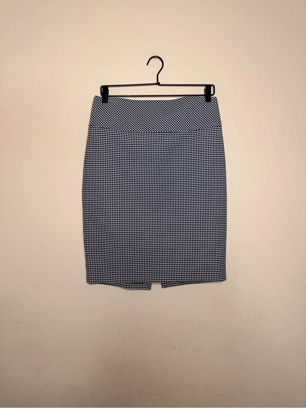 NWT Express Navy Blue Cream Line Pencil Skirt